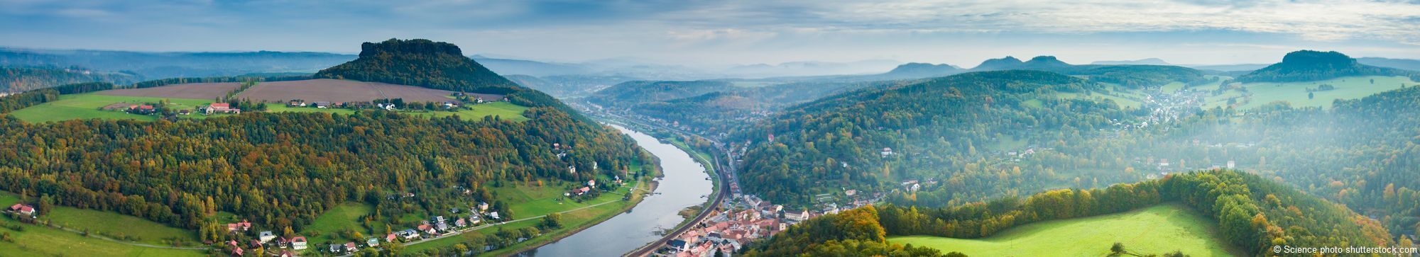 Blick von der Festung Königstein über die Sächsische Schweiz und Elbe