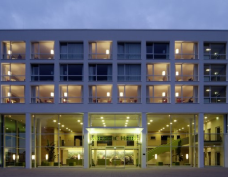 ATLANTIC Hotel Galopprennbahn
